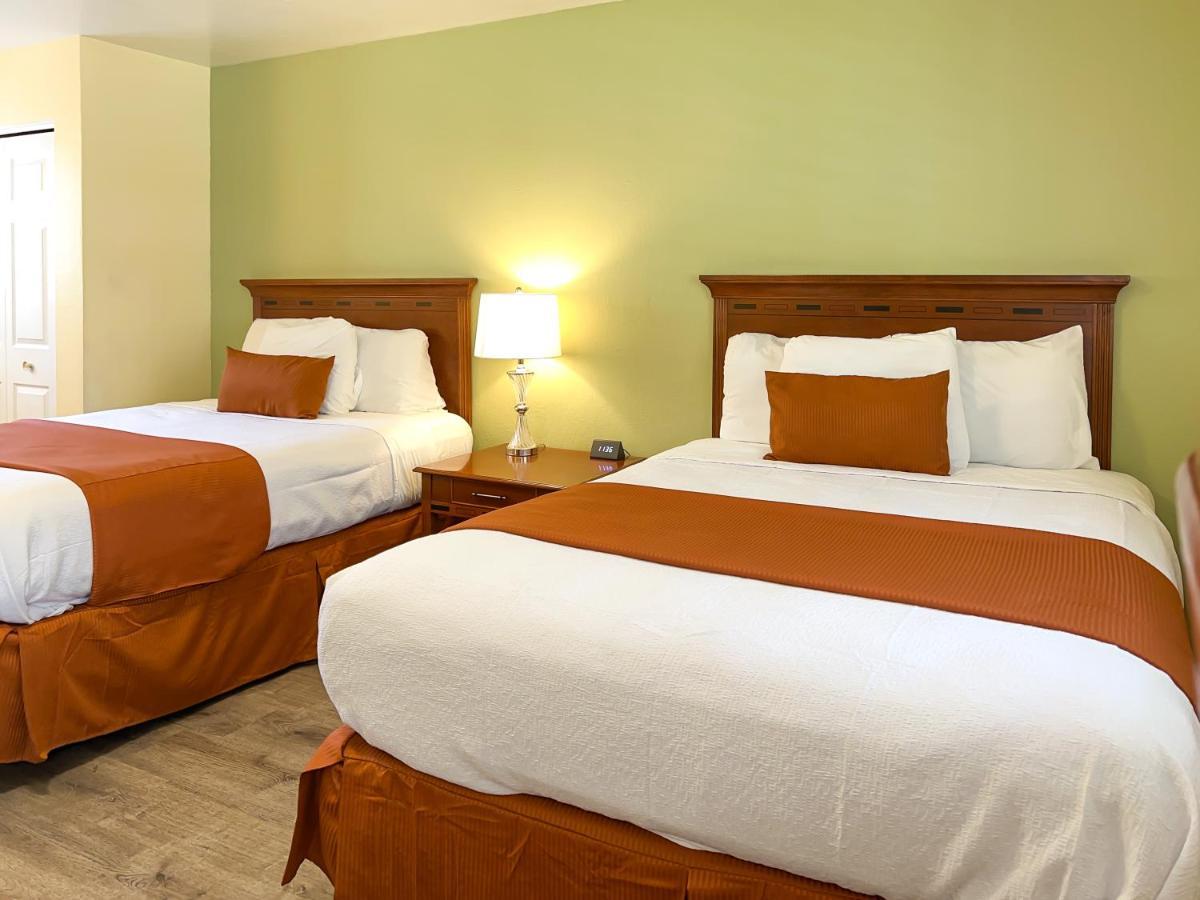 Inn The Old West Willits