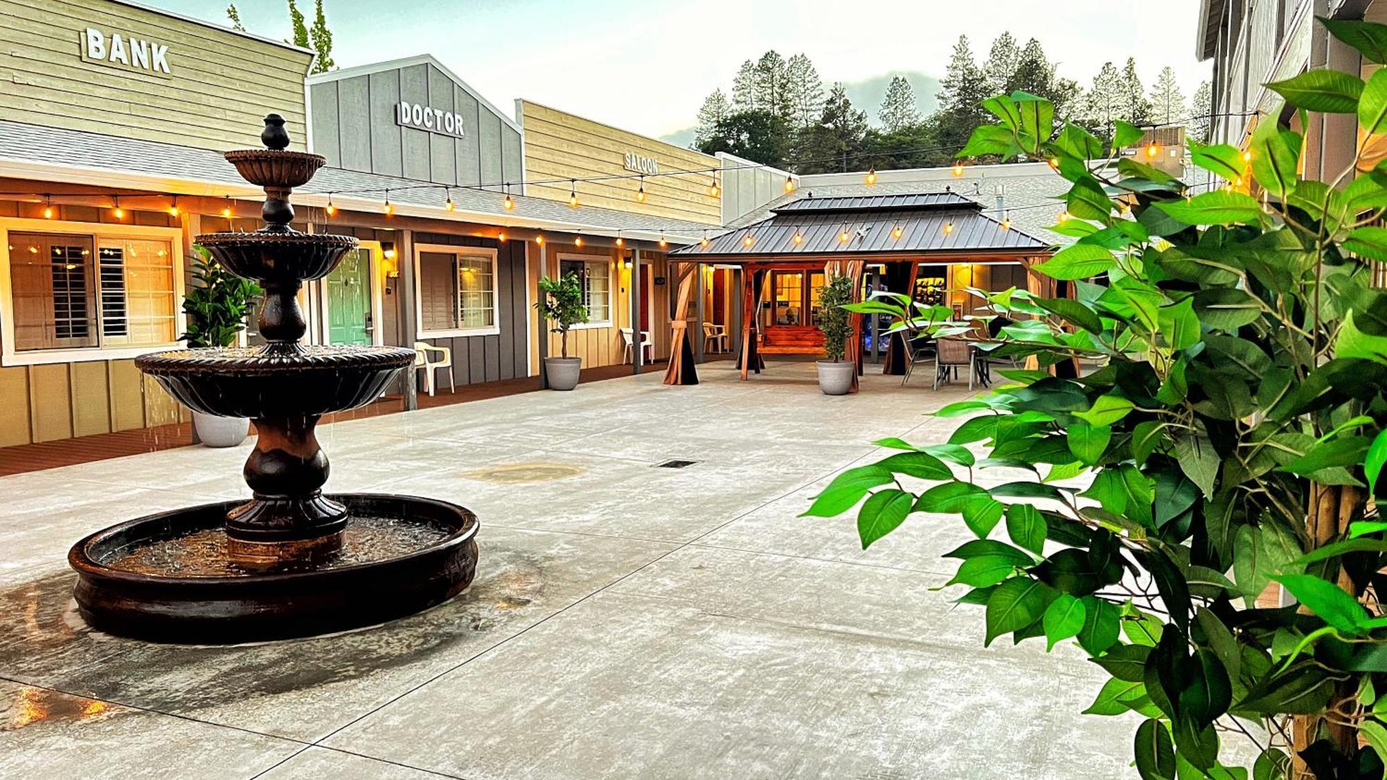The Old West Inn 3*