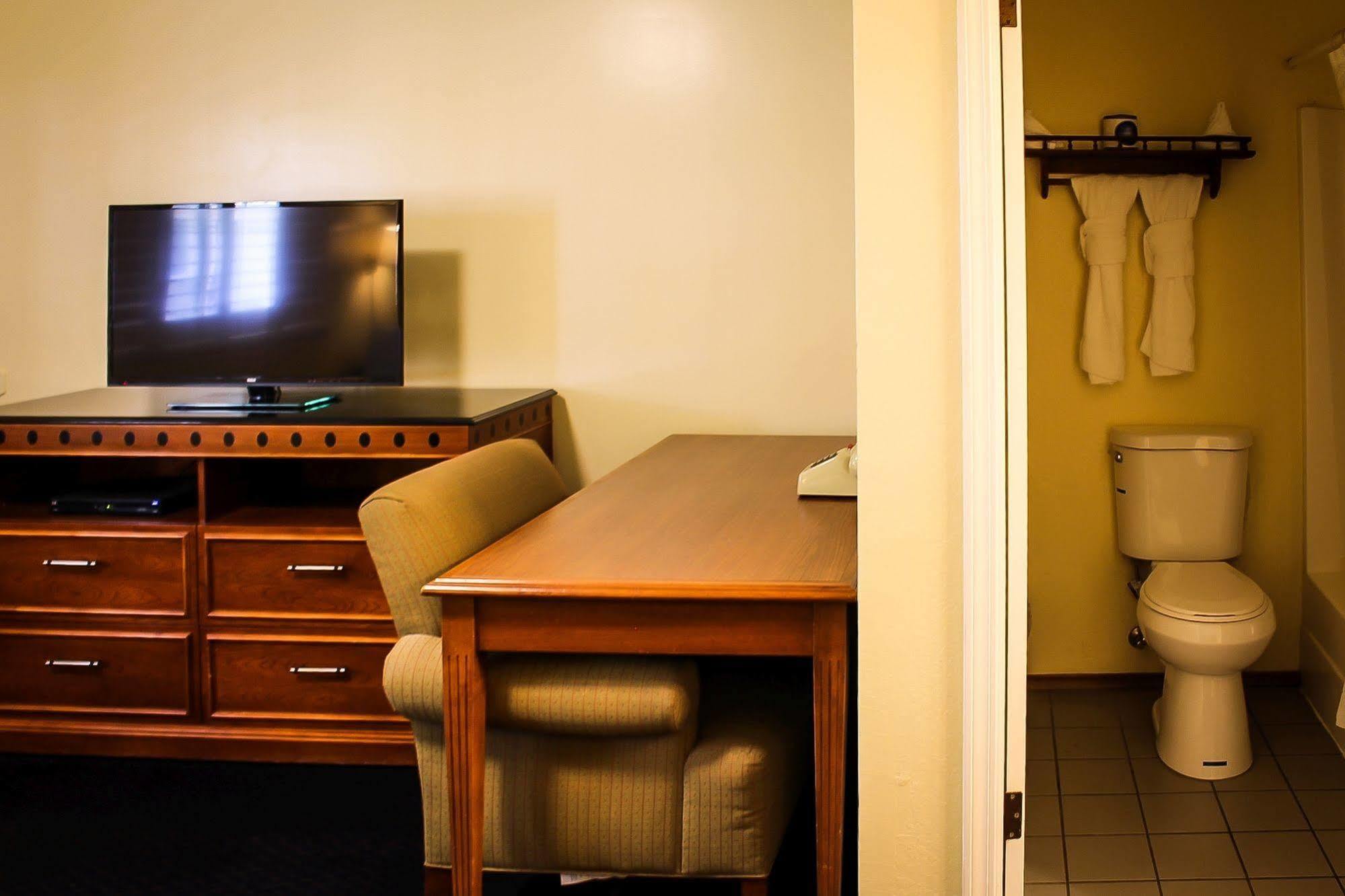 Inn The Old West 3*