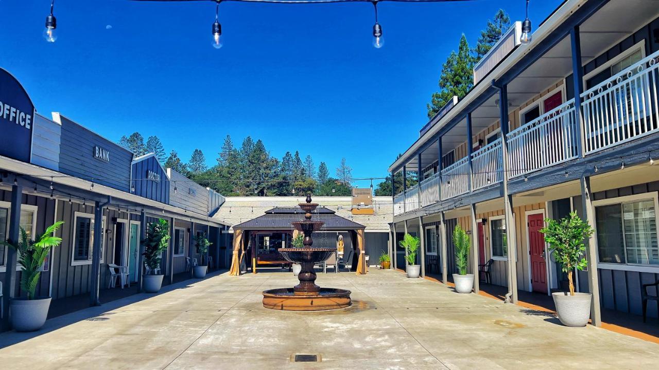The Old West 3*